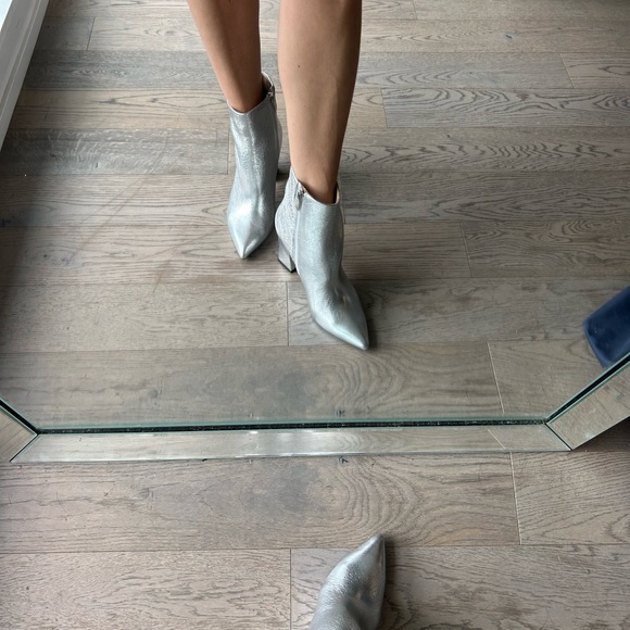 Marc Fisher Silver crinkle ankle boot - Picture 7 of 7